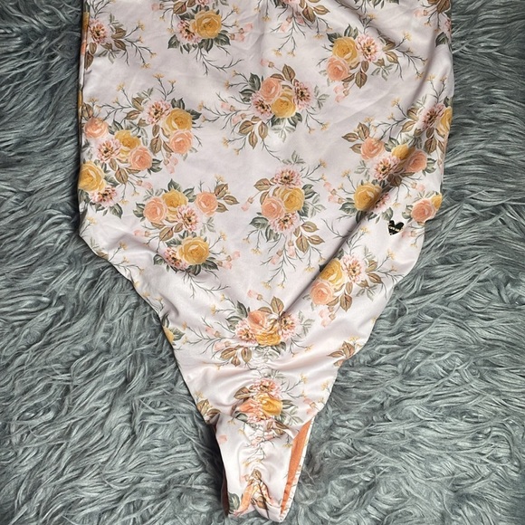 Floral One Piece Swimsuit - Picture 6 of 7